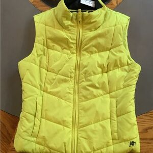 Bright Lemon Lime Quilted Puffer Vest. Medium. Aeropostale. Excellent.